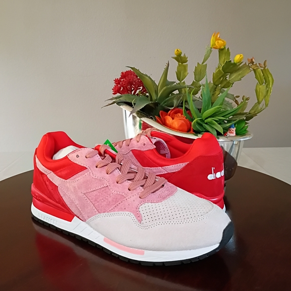 Diadora Intrepid Blossom Fiery Red Suede Sneakers - Picture 1 of 12